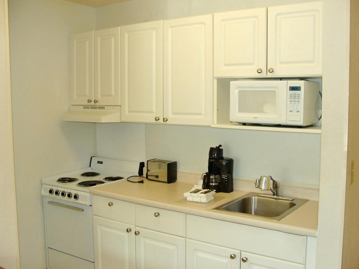 Extended Stay America Suites - Cincinnati - Blue Ash - Reagan Hwy Buitenkant foto