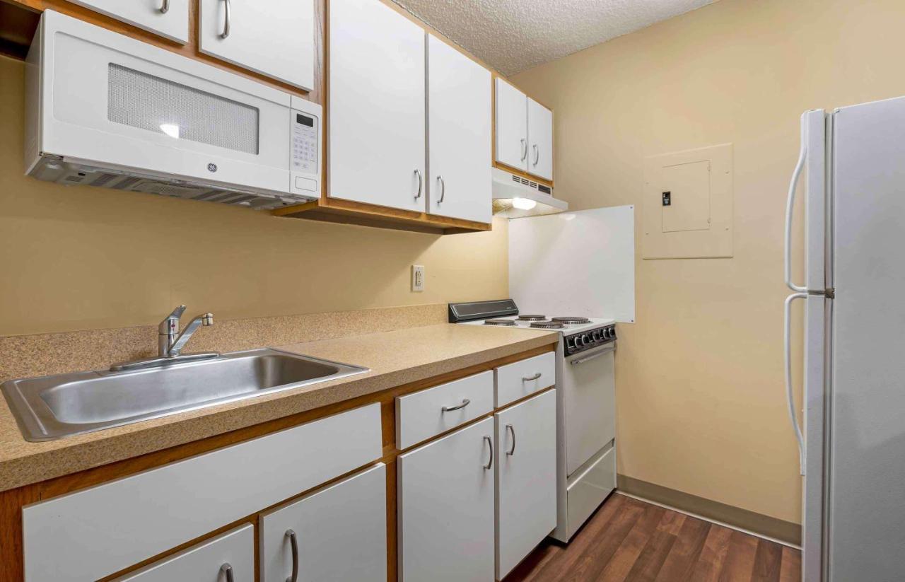 Extended Stay America Suites - Cincinnati - Blue Ash - Reagan Hwy Buitenkant foto