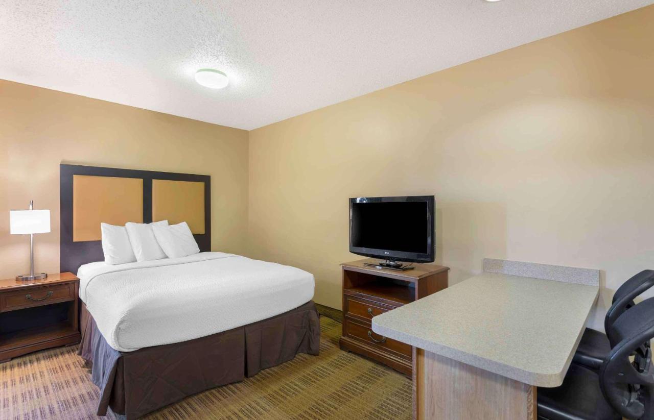 Extended Stay America Suites - Cincinnati - Blue Ash - Reagan Hwy Buitenkant foto