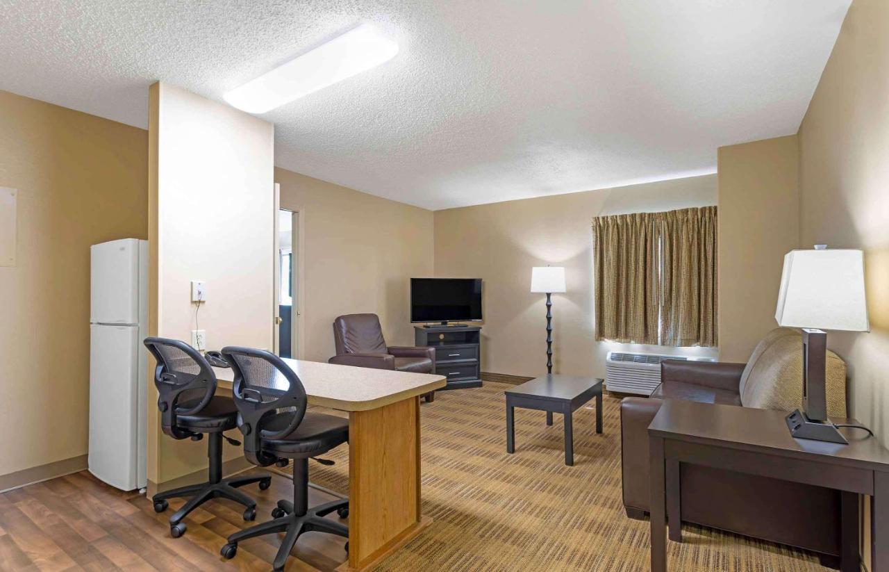 Extended Stay America Suites - Cincinnati - Blue Ash - Reagan Hwy Buitenkant foto