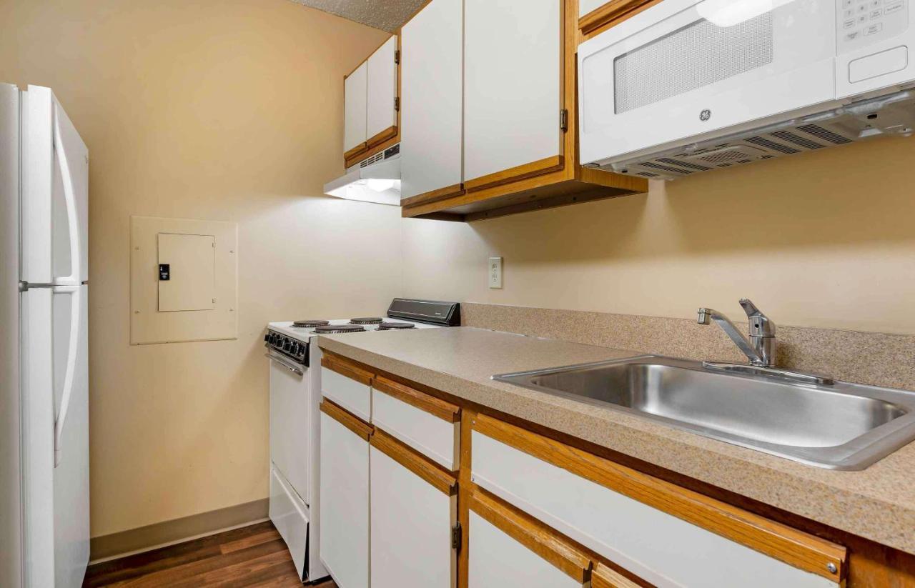 Extended Stay America Suites - Cincinnati - Blue Ash - Reagan Hwy Buitenkant foto